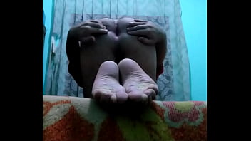 Mostrando O Cu thumbnail