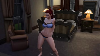 Pawg makes out with her boyfriend and poledances