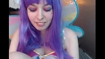 Cute fairy masturbates camg8