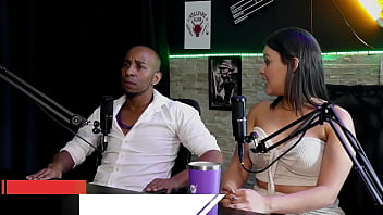 Veja a entrevista safada e cheia de putaria com a maria bittencourt e negro top oficial com thaisa redvelvet e tifany rocha no porn cast brazil parte 1 watch sheer red