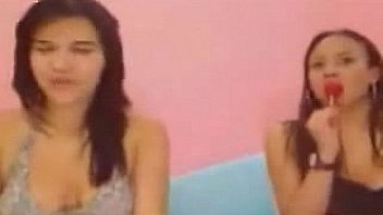 Delicious Body Lesbians Amateurs Fucking On Cam Z56 thumbnail