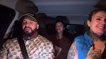 Motorista De Aplicativo Pega Uma Passageira Que Tinha Acapado De Fazer Aniversário Não Aguentamos E Pedimos Pra Chupar Ela Toda De Presente Ate Ela Gozar Gostoso Nassa Boca thumbnail