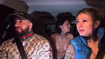 Motorista de aplicativo pega uma passageira que tinha acapado de fazer aniversário não aguentamos e pedimos pra chupar ela toda de presente ate ela gozar gostoso nassa boca Motorista de aplicativo pega uma passageira que tinha acapado de fazer aniversário não aguentamos e pedimos pra chupar ela toda de presente ate ela gozar gostoso nassa boca