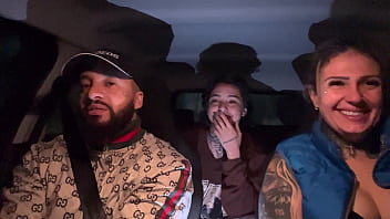 Motorista de aplicativo pega uma passageira que tinha acapado de fazer aniversário não aguentamos e pedimos pra chupar ela toda de presente ate ela gozar gostoso nassa boca Motorista de aplicativo pega uma passageira que tinha acapado de fazer aniversário não aguentamos e pedimos pra chupar ela toda de presente ate ela gozar gostoso nassa boca