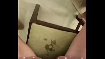 Oops i spotted friends house#pee #peeaccident #piss #wet