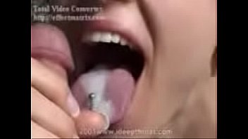 Who is she quien es ella please