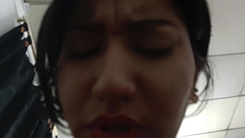 Cuñada No Me Frotes La Verga Con Los Pies Porque Voy A Tener Que Follarte El Coño Hasta Llenarlo De Semen thumbnail
