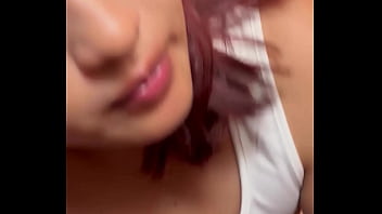 El fontanero me destapa la cañería