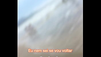 Cantor mostrando seu talento