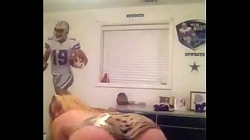 Slut thinks she can dance