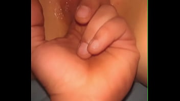 Amateur wife pumping her pussy