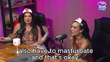 Três morenas se pegando