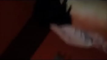 Se pone en 4 posición sexual