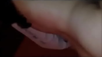 Se pone en 4 posición sexual