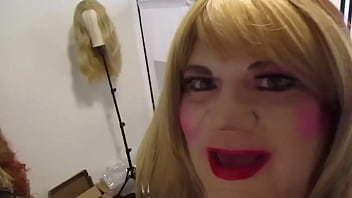 Getting ready with ts aliza breeze we have a gentleman caller cummimg by