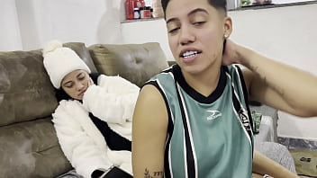 No banho com a boyceta cristal ortega gostosa peladinha