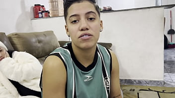 No banho com a boyceta cristal ortega gostosa peladinha