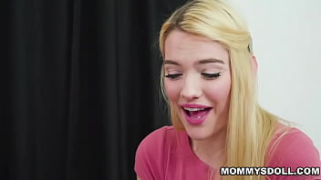 Kenna has a mommy fetish