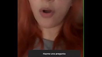 Cecy hace un video para sus fans