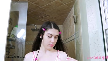 Sizzling hot brunette enjoys a sensual bath Sizzling hot brunette enjoys a sensual bath