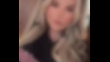 Day 3 of my mini brat vacay~ almost time for limp bizkit~only dm ready to spurt £hundreds so me and my friends can l