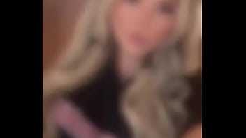 Day 3 of my mini brat vacay~ almost time for limp bizkit~only dm ready to spurt £hundreds so me and my friends can l