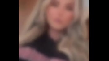 Day 3 of my mini brat vacay~ almost time for limp bizkit~only dm ready to spurt £hundreds so me and my friends can l