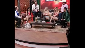 Gira de medios junto a barbaramontxxx y renatamendozax pra mundoxoficialluego ya le hismea os que día nos ven al aire Gira de medios junto a barbaramontxxx y renatamendozax pra mundoxoficialluego ya le hismea os que día nos ven al aire