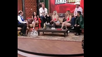 Gira De Medios Junto A Barbaramontxxx Y Renatamendozax Pra Mundoxoficialluego Ya Le Hismea Os Que Día Nos Ven Al Aire thumbnail