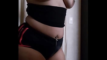 Tetas baile y música