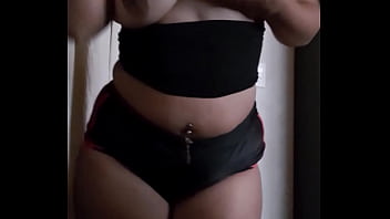 Tetas baile y música