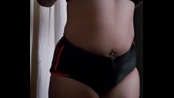 Tetas baile y música