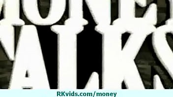 Smooth guy pays amateur chick for sex 2