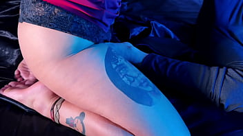 Imagine the taste of my feet on your tongue