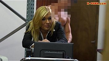 Hot milf sells her stuffs and gets boned