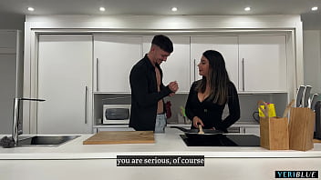 Se folla a la novia de su mejor amigo por venganza