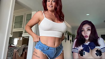 Masturbandome con la milf mas caliente