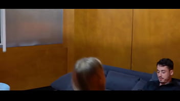 Teaser de la vidéo ou alicemartin chauffe mon mec alexromeroporn pendant une pause au travail qui est a retrou