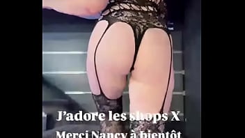 Hé coucou les loulous bonne journée moi je visite des shops swame off