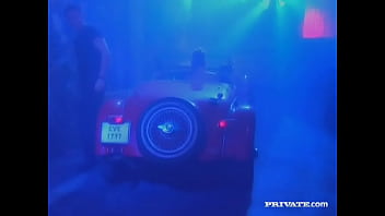 Nikky anderson lets her boyfriend screw her before giving her a facial