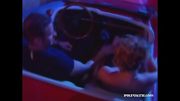 Nikky anderson lets her boyfriend screw her before giving her a facial