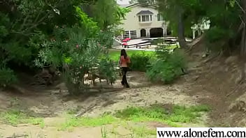 Amateur teen girl love to play with vibrator movie 27