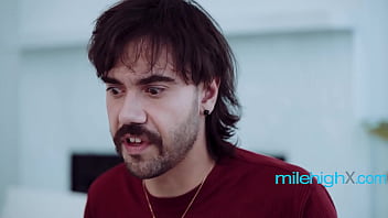 Busty girl changes his mind into becoming a content creator