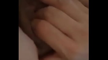 Elle veut la bite de mais sait pas lui parler