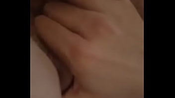 Elle veut la bite de mais sait pas lui parler