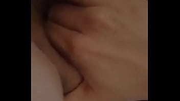 Elle veut la bite de mais sait pas lui parler