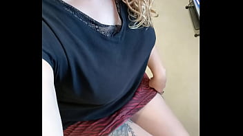 Un petit coucou du bureau bonne journée mes loulous