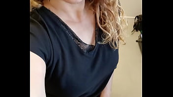 Un petit coucou du bureau bonne journée mes loulous