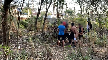 Segurança Participou Da Fudeção No Mato Meteu No Pêlo E Fudeu Gostoso Nessa Suruba thumbnail
