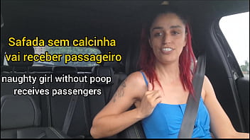 Motorista de app viaja sem calcinha no carro e deixa passageiros de pau duro